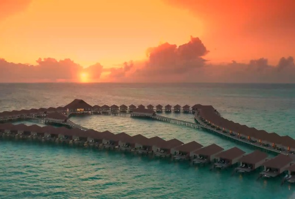 Maldivian Luxury Escape: 3 Nights of Pure Paradise